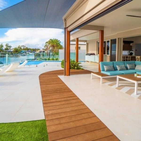 Deck Builder Sunshine Coast - We Build Custom Decks