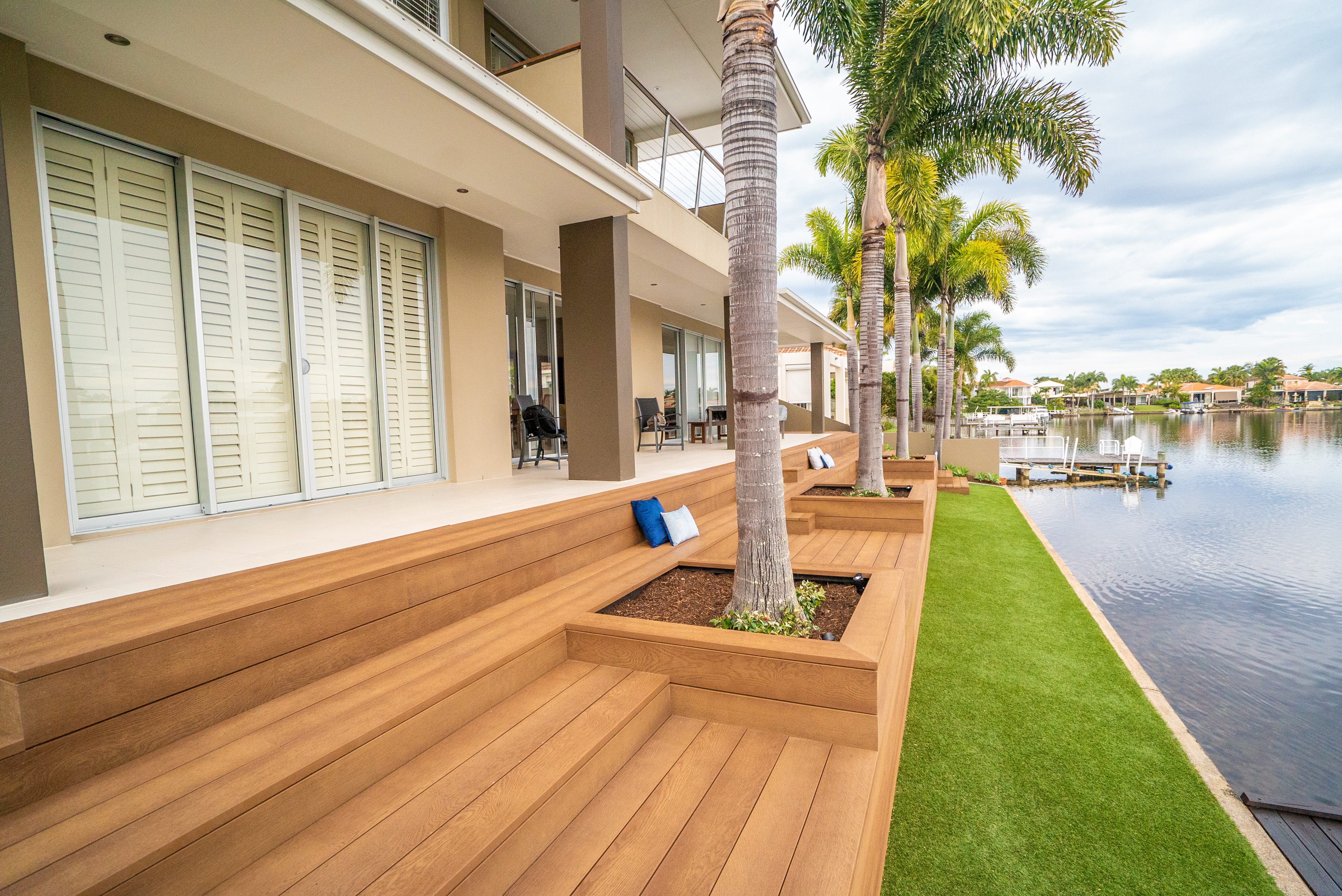 Custom Outdoor Entertainment & Outdoor Living Areas Builder