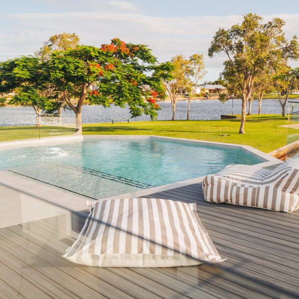 Custom Outdoor Entertainment & Outdoor Living Areas Builder